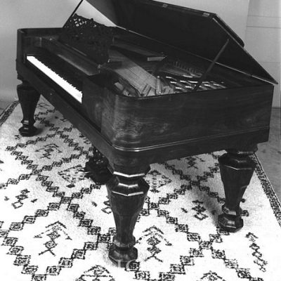 Antique Piano, Michigan