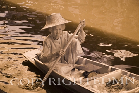 Boat Woman, Hai Kui, Thailand 07 – Monotint