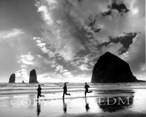 Beach Runners, Cannon Beach, Oregon 02