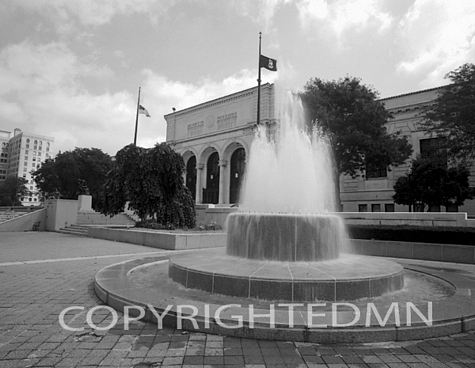 Detroit Institute Of Arts And Fountain, Detroit, Michigan 06