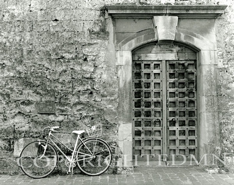 Bicycle & Door, Yverdon, Switzerland