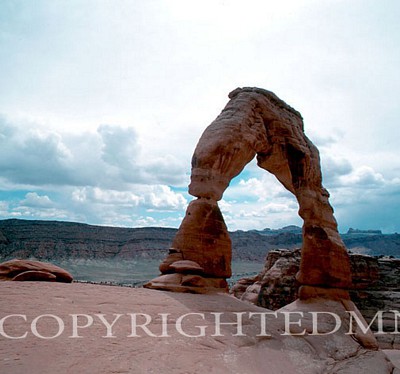 Delicate Arch, Utah 96 - Color