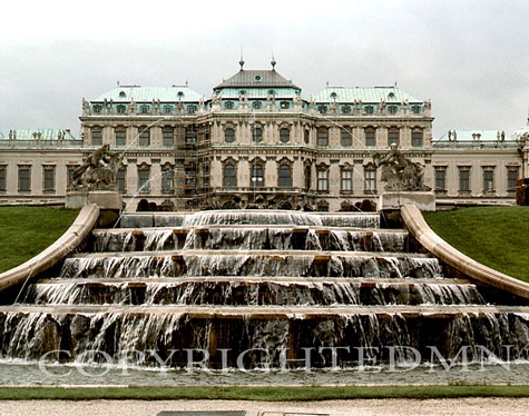 Fountain, Vienna 90 - Color
