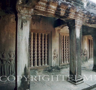 Angkorwat Columns, Vietnam 07 - Color