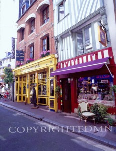 Store Fronts, Montmarte, France 07 - Color